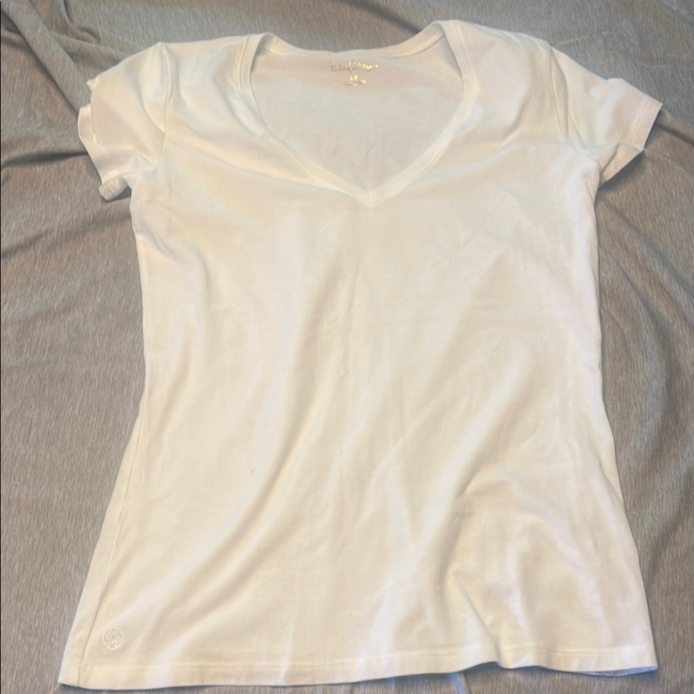 Lilly Pulitzer White V-Neck T-Shirt